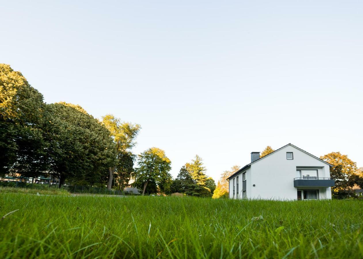 Haus Am Park - Ihr Gaestehaus In Velbert Kültér fotó